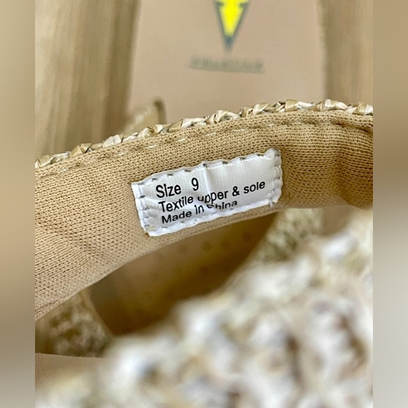 Volatile LANTERN Size 9 EUC - Picture 4 of 8